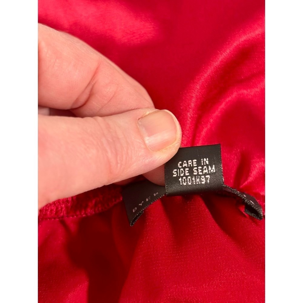 Halter Top Womens Medium Red Satin Tie Y2K Dark Romance‎ Coquette Clubwear Bold - Picture 6 of 13